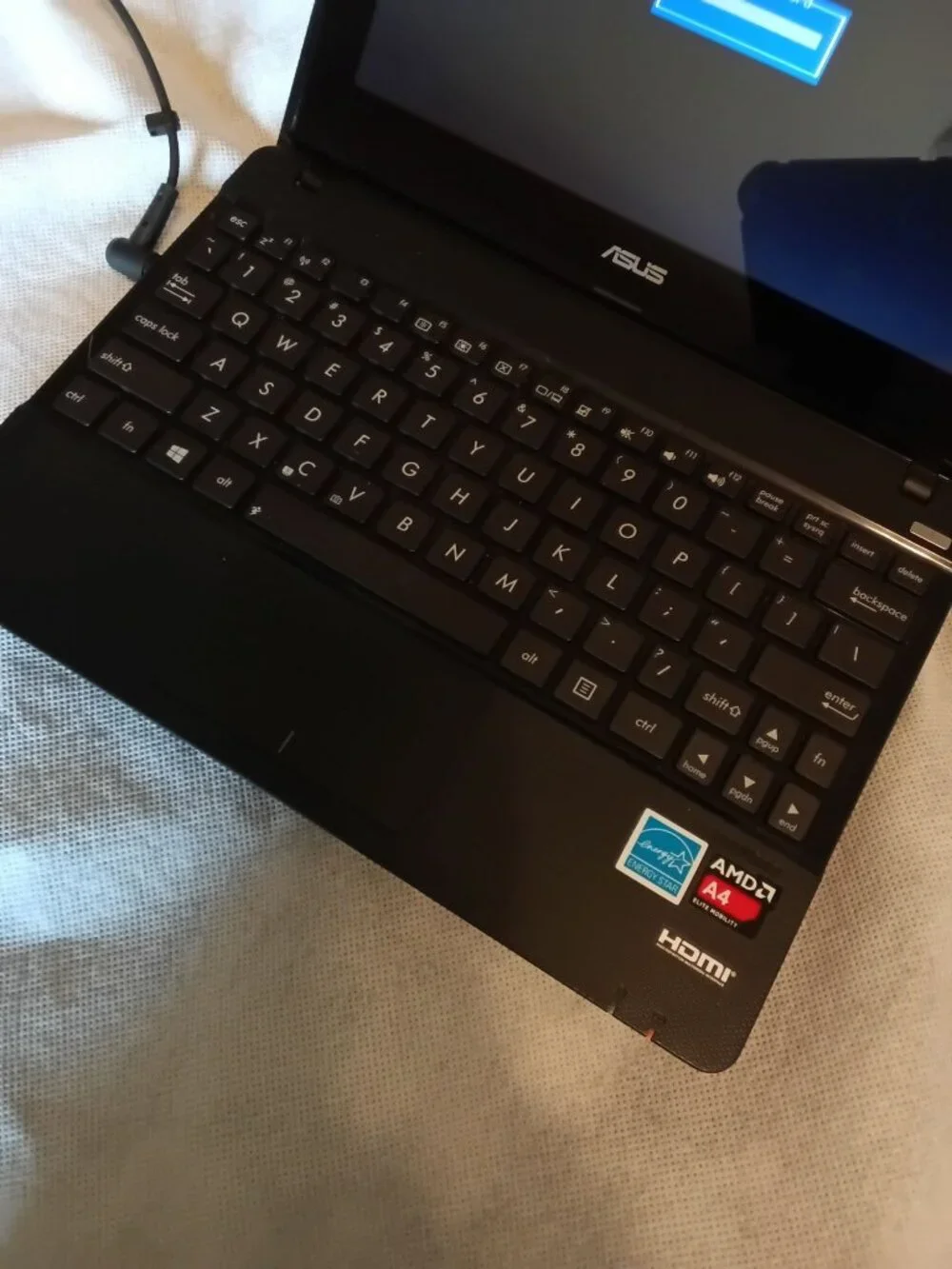 ASUS x102B Notebook Computer LOCKED w box and Power Cord